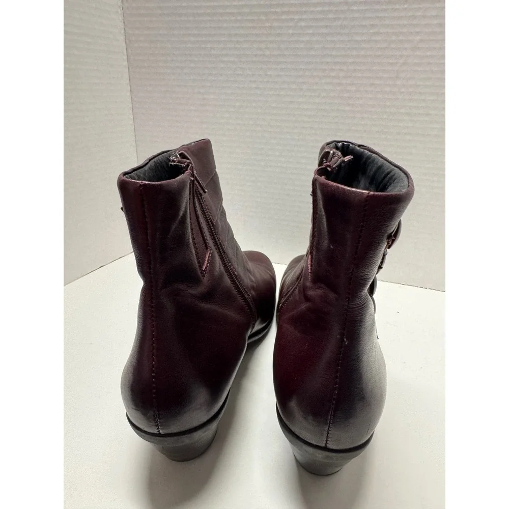Naot‎ Burgundy Leather Pleated Button Ankle Boots Zipper Block Heel 39 8